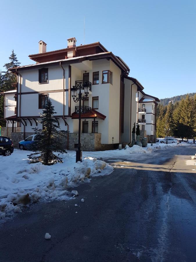 “Family Аpart - Смолянски Езера“ Smolyan Exterior foto